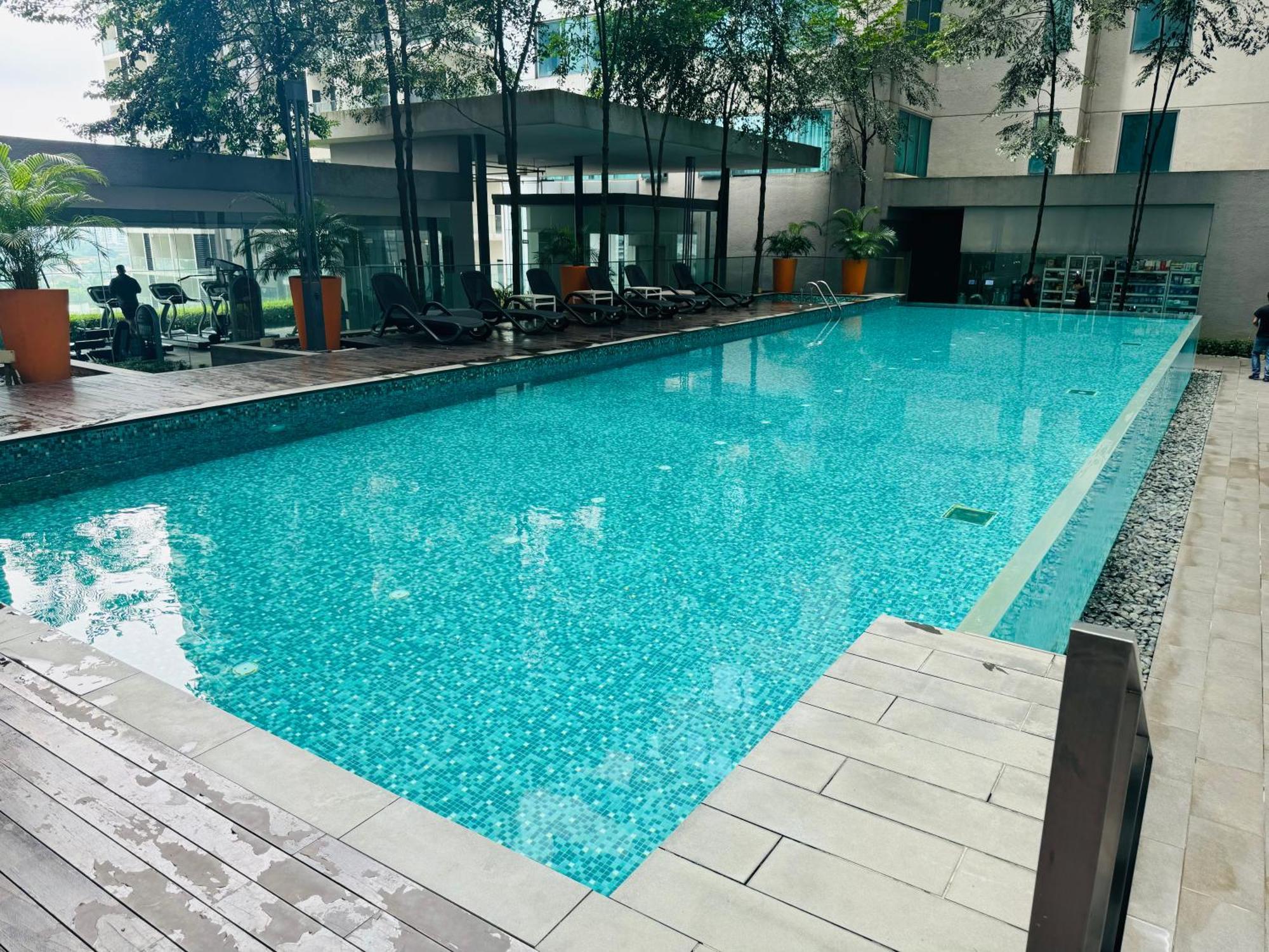 Summer Suites Klcc By Classy Куала-Лумпур Экстерьер фото