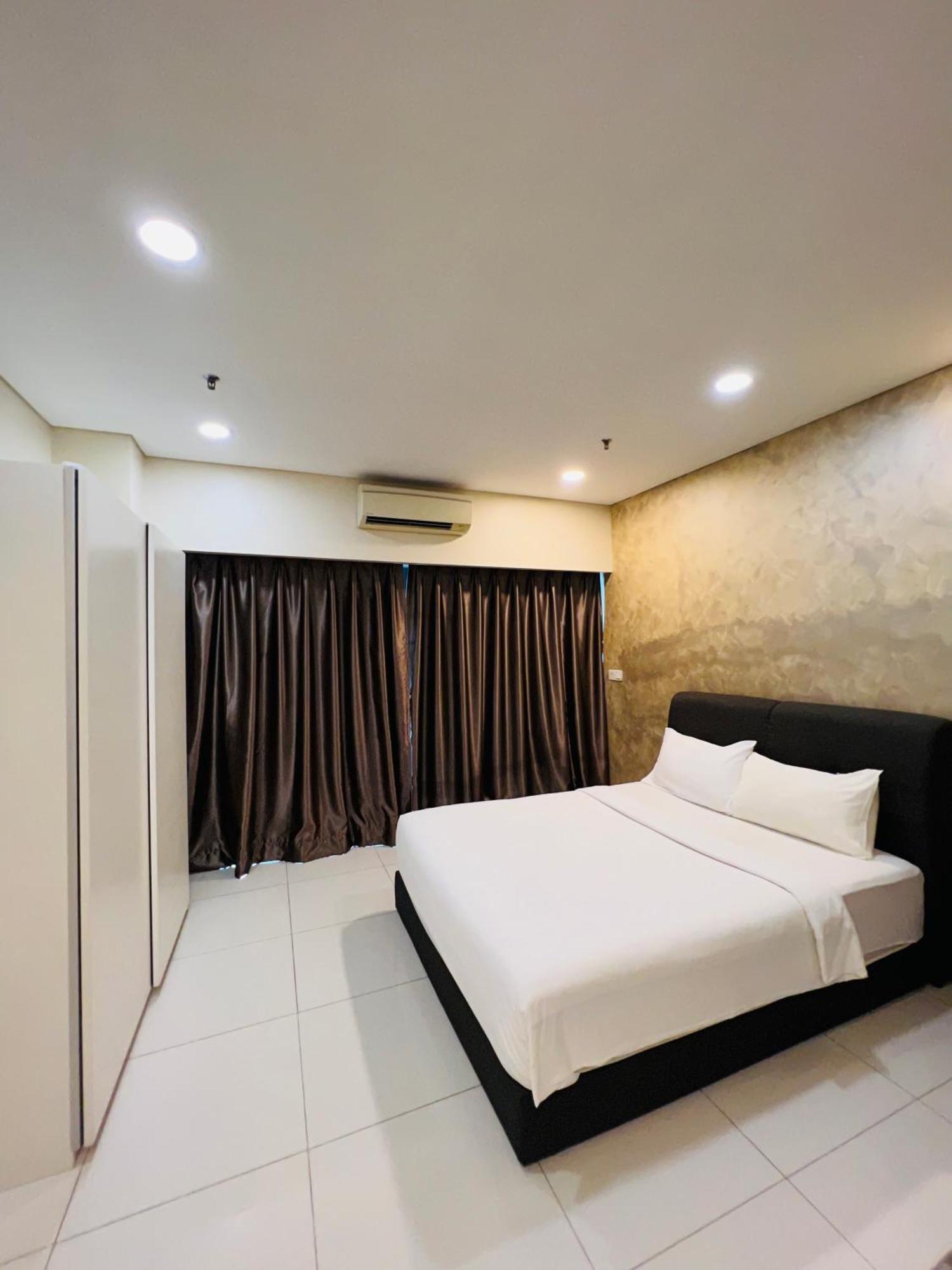 Summer Suites Klcc By Classy Куала-Лумпур Экстерьер фото